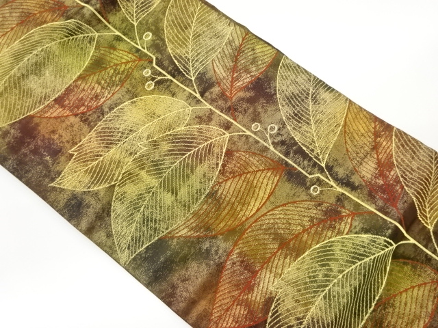 引箔葉に実模様織出し名古屋帯